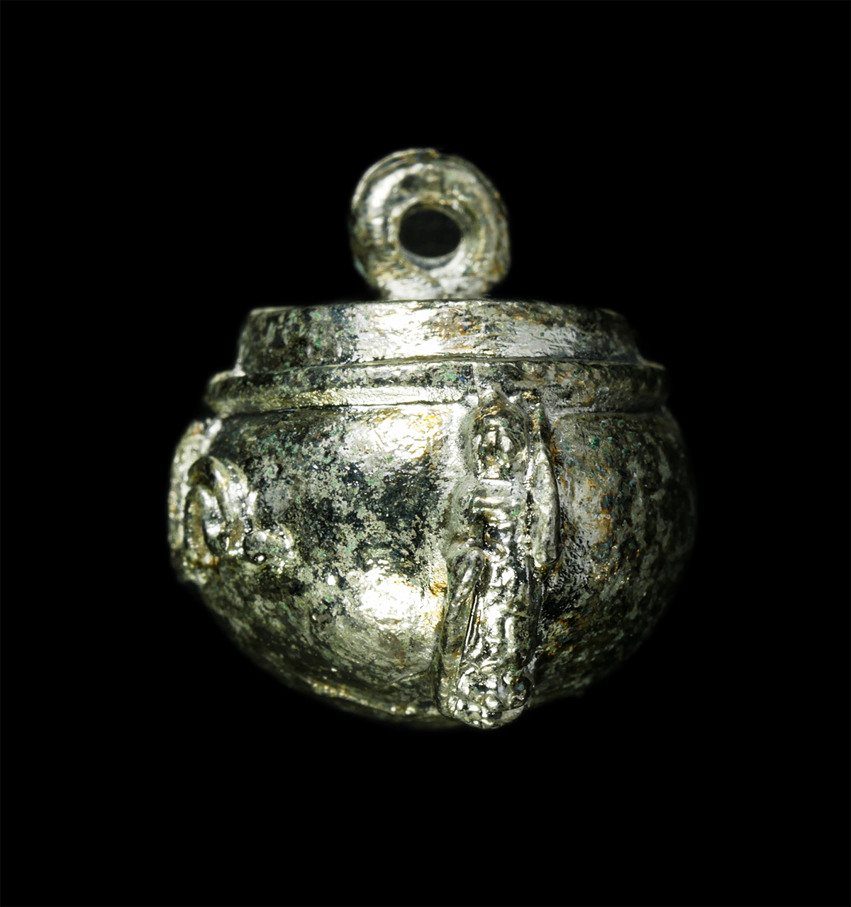 7Jan2026 (12)ap.jpg - บาตรพระสีวลี เนื้อเงิน มีไว้ไม่จน วัดช่องลม จ.สมุทรสาคร พร้อมกล่องเดิมๆ | https://kamulet.in.th